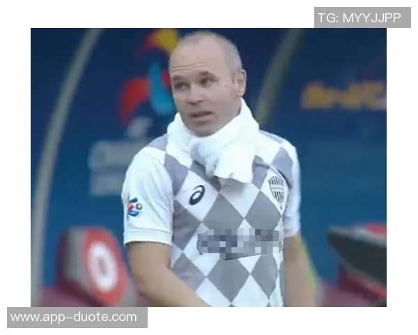 保利尼奥质疑伊涅斯塔未获金球奖称赞梅西场上表现无所不能