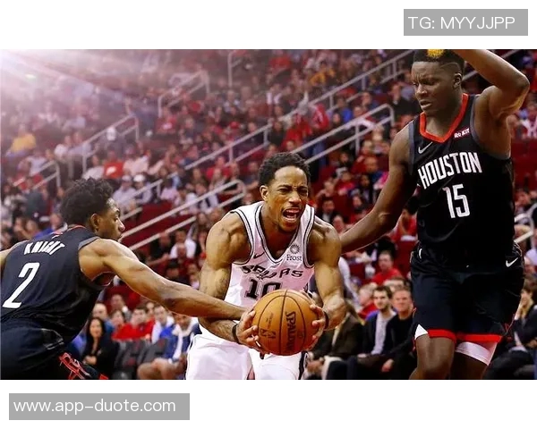 卡登家门口成观众4队无人问津谁将成为最惨球队2人主场喜获MVP 卡登家门口成观众4队无人问津谁将成为最惨球队2人主场喜获MVP