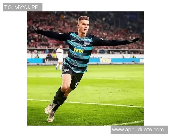 阿贾克斯B队新星首秀伊布之子立志全力以赴展现自我风采